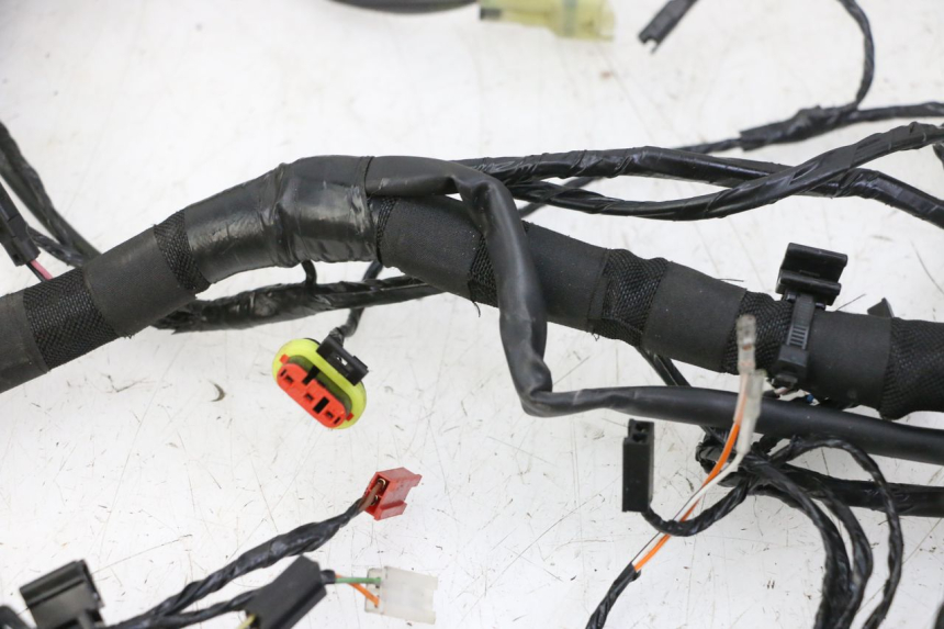 photo de CABLEADO PIAGGIO MP3 HPE 310 (2024 - 2025) - Foto de producto adicional