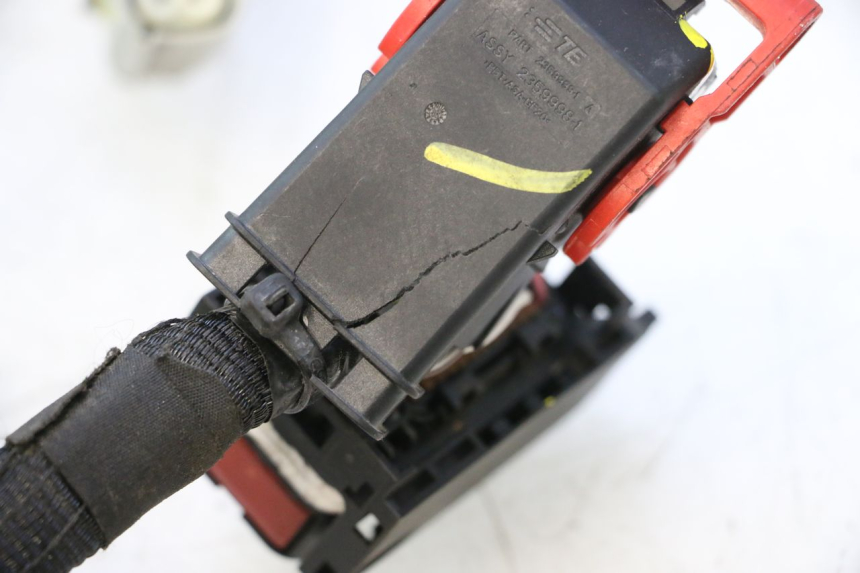 photo de CABLEADO PIAGGIO MP3 HPE 530 (2022 - 2026) - Enfoque en la estructura