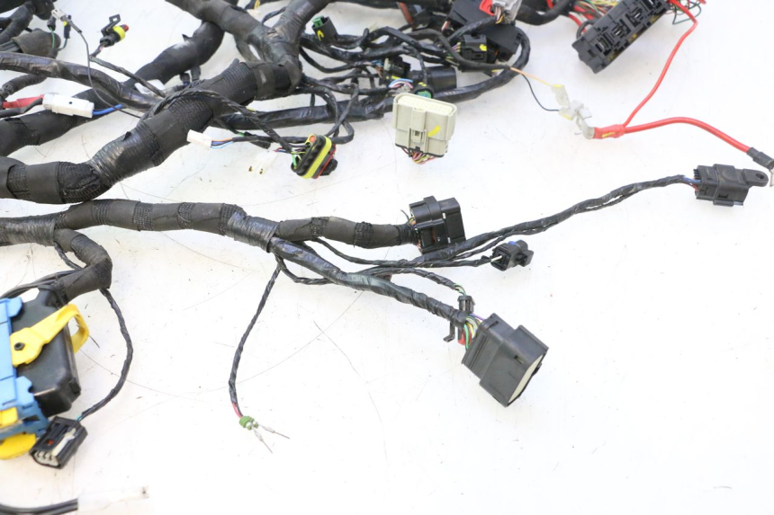 photo de CABLEADO PIAGGIO MP3 HPE 530 (2022 - 2026) - Vista general del producto