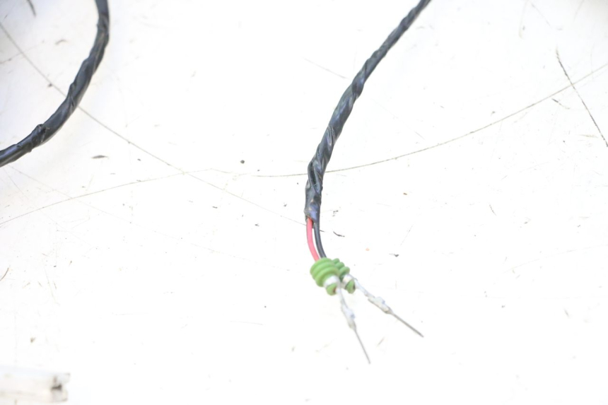 photo de CABLEADO PIAGGIO MP3 HPE 530 (2022 - 2026) - Detalles de los puntos de fijación