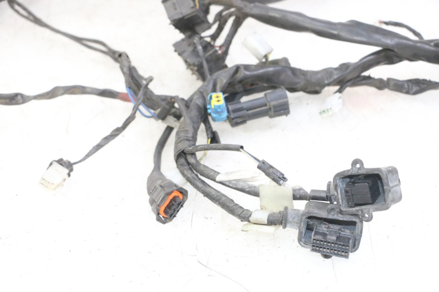 photo de CABLEADO PIAGGIO MP3 LT 400 (2007 - 2012) - Características distintivas