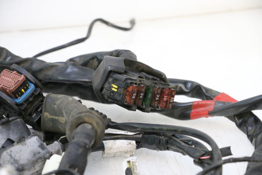 photo de CABLEADO PIAGGIO MP3 LT 300 (2010 - 2016) - Características distintivas