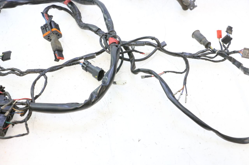 photo de CABLEADO PIAGGIO MP3 LT 400 (2007 - 2012) - Primer plano técnico
