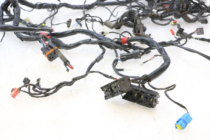 photo de CABLEADO PIAGGIO MP3 LT 400 (2007 - 2012) - Estado de la superficie y material