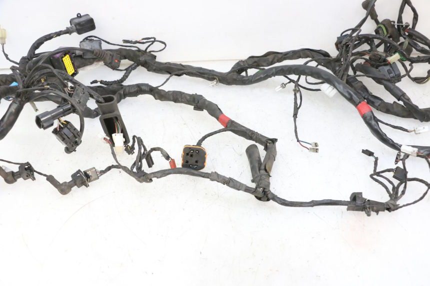 photo de CABLEADO PIAGGIO MP3 125 (2006 - 2014) - Otra perspectiva