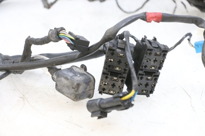 photo de CABLEADO PIAGGIO MP3 RL 250 (2006 - 2010) - Otra vista del artículo