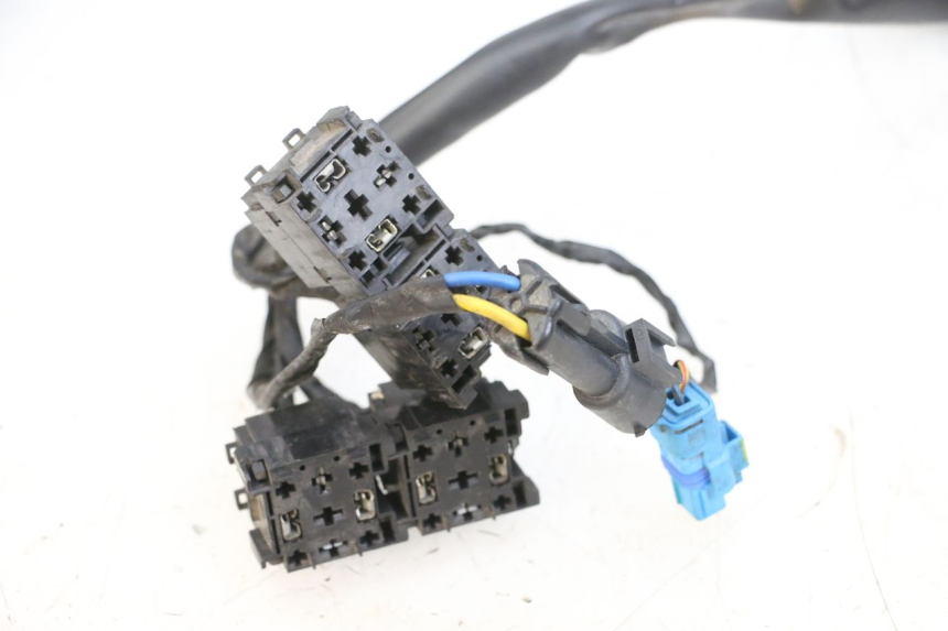 photo de CABLEADO PIAGGIO MP3 RL 250 (2006 - 2010) - Características distintivas