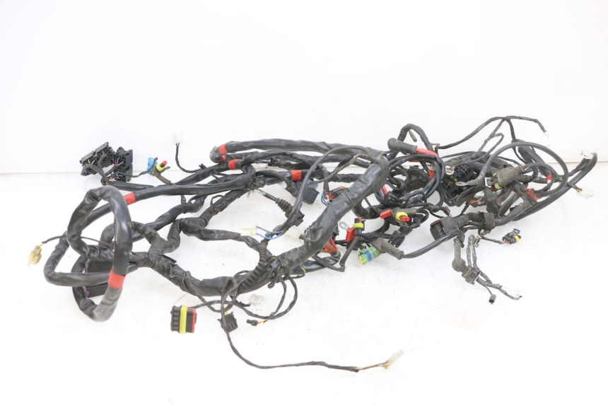 photo de CABLEADO PIAGGIO MP3 RL 250 (2006 - 2010) - Primer plano técnico