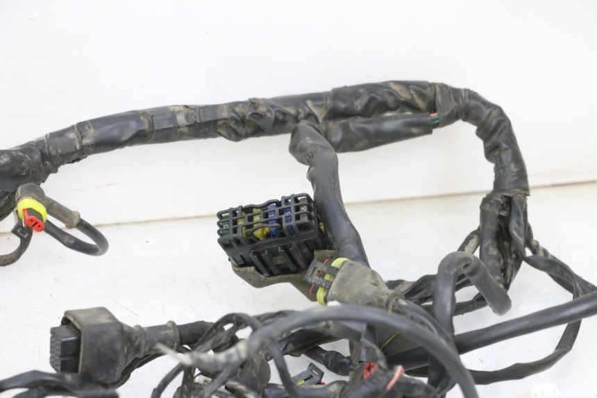 photo de CABLEADO PIAGGIO MP3 RL 250 (2006 - 2010) - Detalles de los puntos de fijación