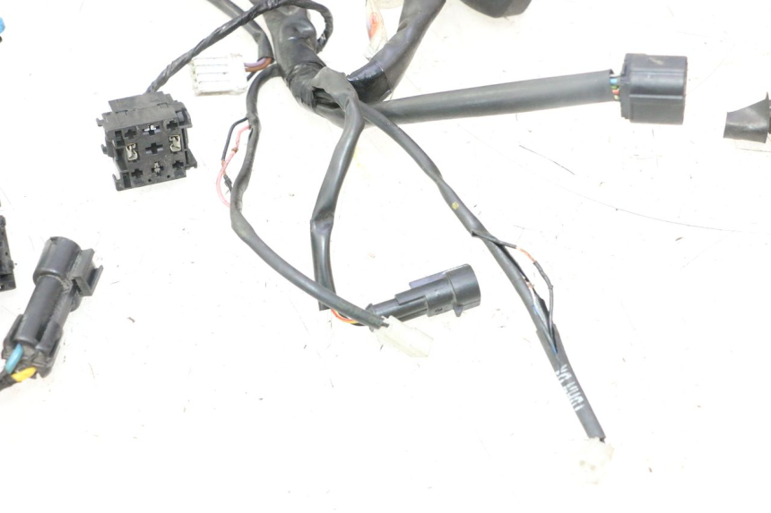 photo de CABLEADO PIAGGIO MP3 500 (2016 - 2018) - Otra perspectiva
