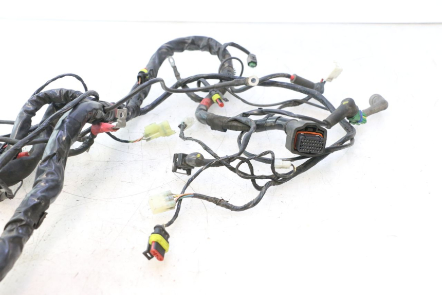 photo de CABLEADO PIAGGIO MP3 500 (2016 - 2018) - Estado de la superficie y material