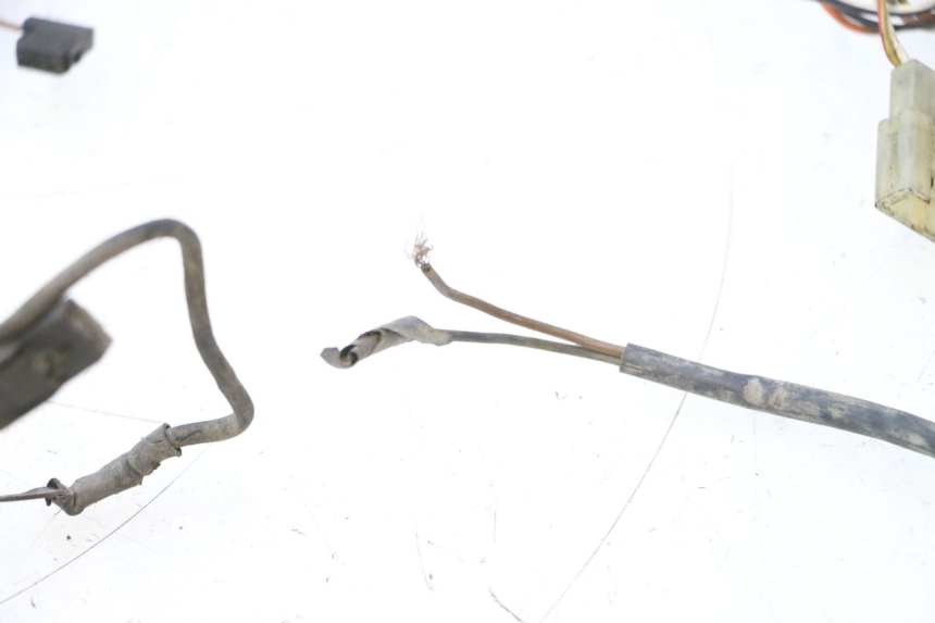 photo de CABLEADO MBK NITRO 50 (2004 - 2008) - Estado de la superficie y material