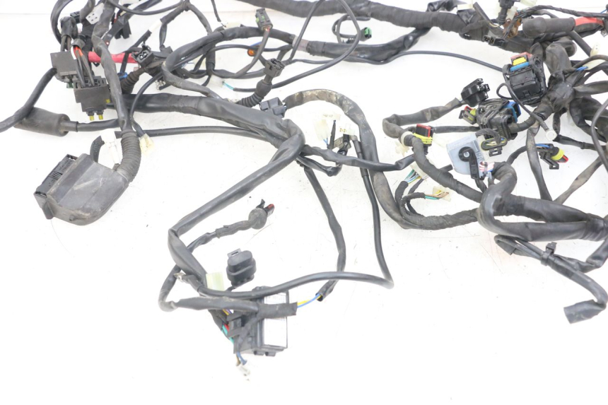 photo de CABLEADO MOTO GUZZI NORGE 8V GT 1200 (2011 - 2016) - Primer plano técnico