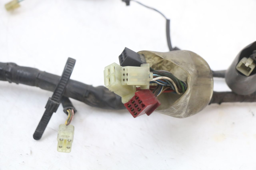 photo de CABLEADO HONDA NTV DEAUVILLE 650 (1998 - 2001) - Primer plano técnico