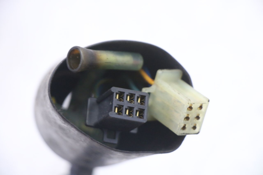 photo de CABLEADO HONDA NTV DEAUVILLE 650 (2001 - 2006) - Zoom sobre los componentes