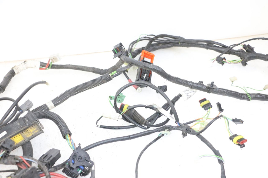 photo de CABLEADO PEUGEOT SATELIS 125 (2013 - 2018) - Primer plano técnico