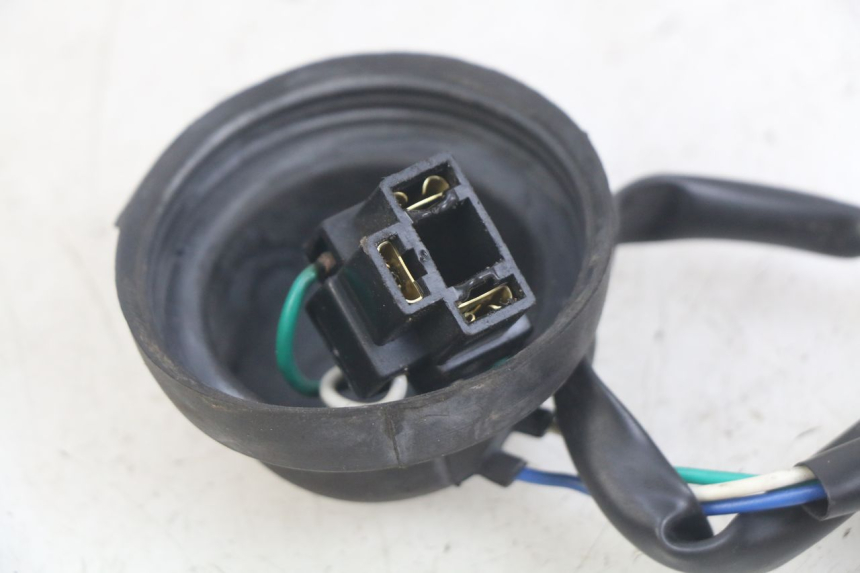 photo de CABLEADO DEL FARO KYMCO AGILITY 16+ 4T 50 (2018 - 2023) - Primer plano técnico