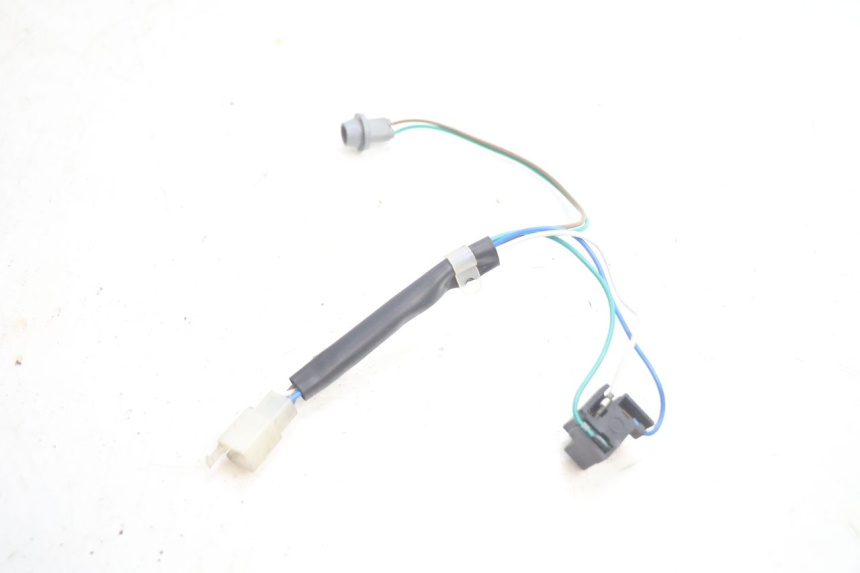 photo de FARO CABLEADO KYMCO AGILITY 4T 50 (2018 - 2022) - Primer plano técnico