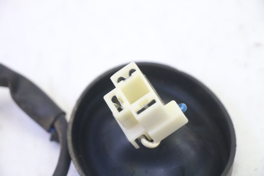 photo de FARO CABLEADO PEUGEOT CITYSTAR 50 (2013 - 2017) - Primer plano técnico