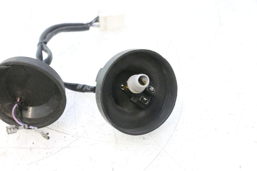 photo de FARO CABLEADO GILERA GP 800 (2007 - 2013) - Detalle de la pieza