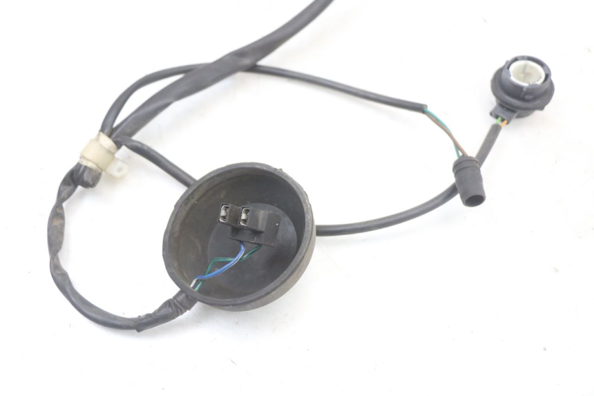 photo de FARO CABLEADO HONDA FES S-WING SWING 125 (2007 - 2015) - Primer plano técnico