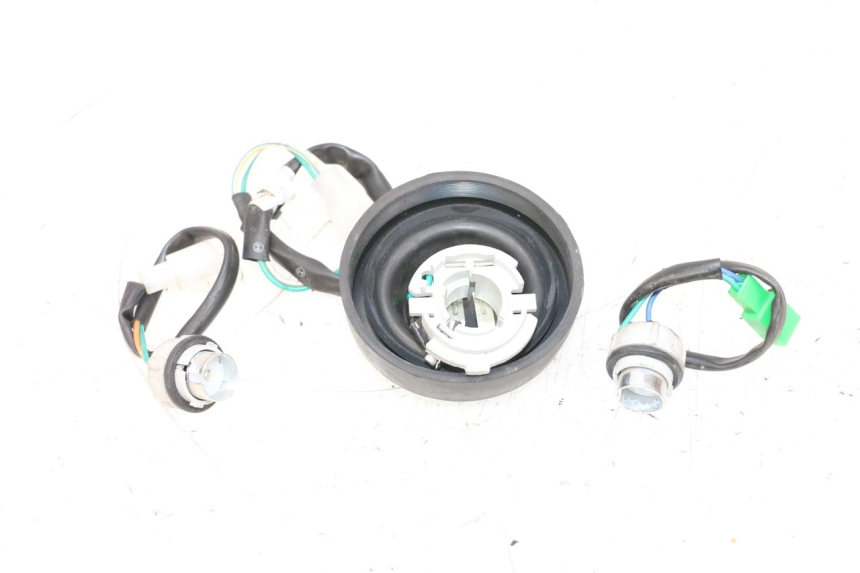 photo de FARO CABLEADO PEUGEOT KISBEE 4T 50 (2018 - 2022) - Vista principal