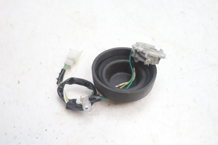 photo de FARO CABLEADO PEUGEOT KISBEE 4T 50 (2018 - 2022) - Zoom estado de uso