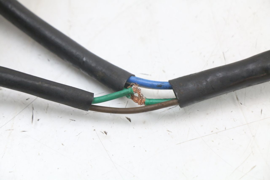 photo de FARO CABLEADO TNT MOTOR ROMA 10' 2T 50 (2011 - 2018) - Primer plano técnico