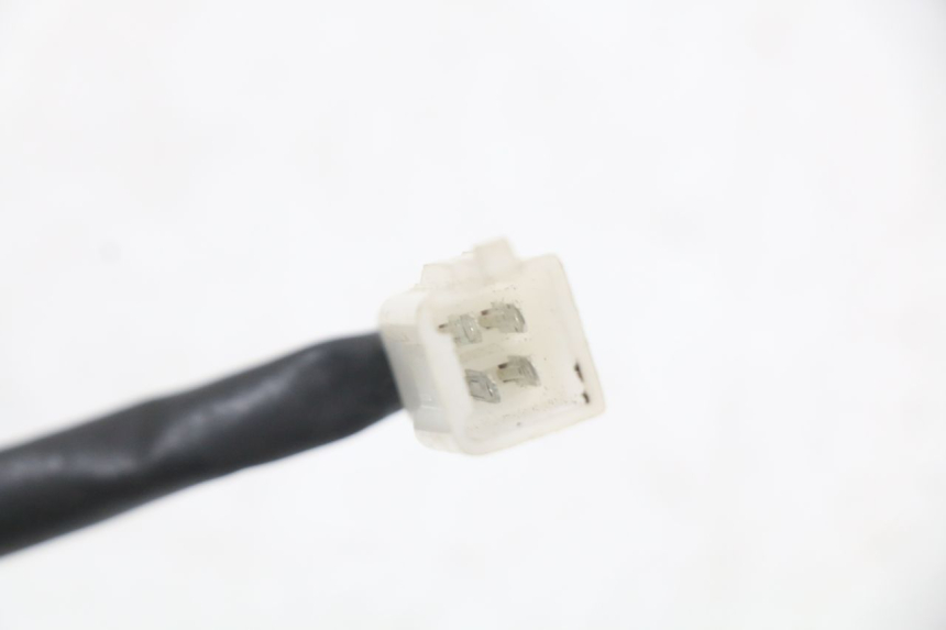 photo de FARO CABLEADO TNT MOTOR ROMA 10' 2T 50 (2011 - 2018) - Detalles de los puntos de fijación