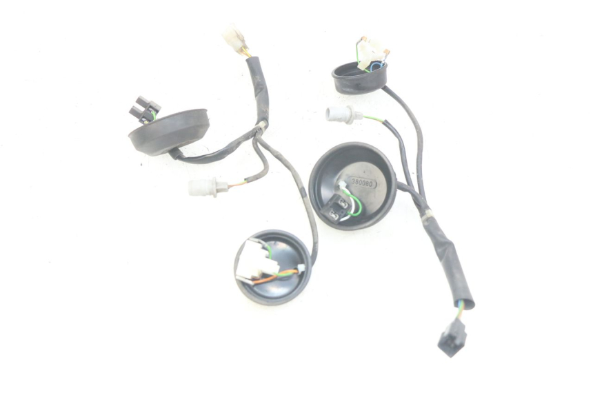 photo de CABLEADO DEL FARO PEUGEOT SATELIS 125 (2010 - 2012) - Primer plano técnico