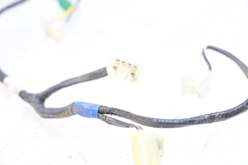 photo de FARO CABLEADO SUZUKI BURGMAN 125 (2018 - 2021) - Zoom estado de uso