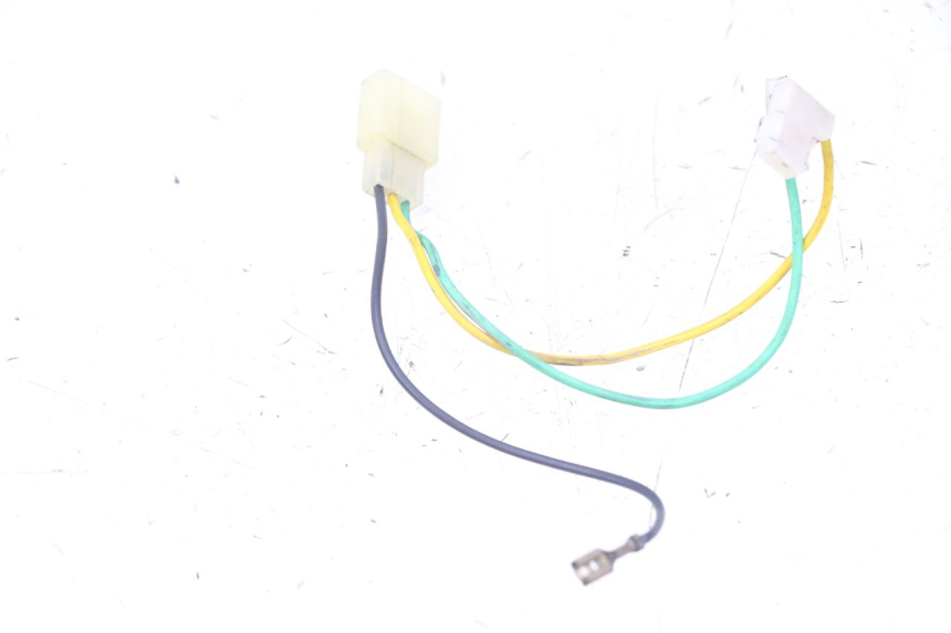 photo de FARO CABLEADO YAMAHA WHY 50 (1998 - 2000) - Zoom estado de uso