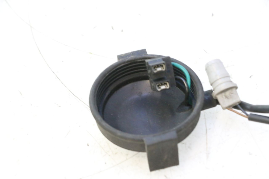 photo de FARO CABLEADO YAMAHA X-MAX XMAX 125 (2010 - 2013) - Primer plano técnico