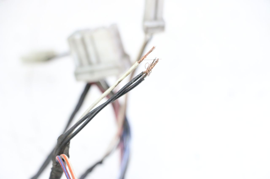 photo de CABLEADO PIAGGIO VESPA GRANTURISMO 200 (2004 - 2005) - Estado de la superficie y material