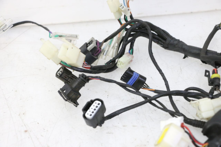 photo de CABLEADO MAG POWER R-STREET 50 (2016 - 2025) - Detalles de los puntos de fijación