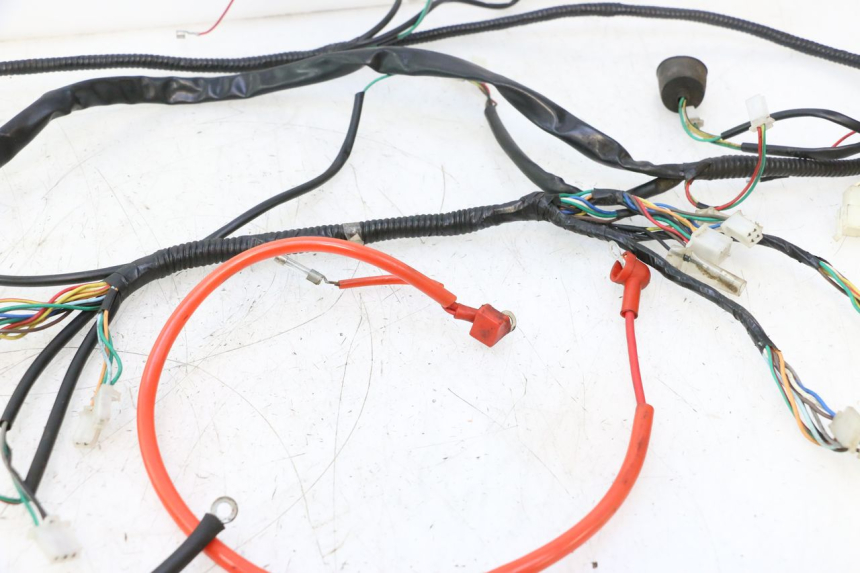 photo de CABLEADO YIYING RETRO 50 (2008 - 2017) - Detalles de los puntos de fijación