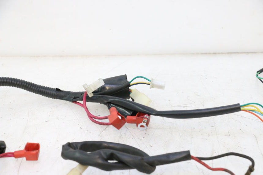 photo de CABLEADO TNT MOTOR ROMA 10' 2T 50 (2011 - 2018) - Detalles de los puntos de fijación