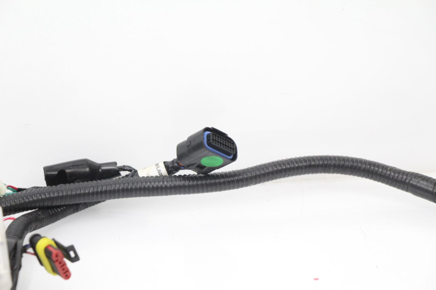 photo de CABLEADO TNT MOTOR ROMA 10' 4T 50 (2007 - 2018) - Detalles de los puntos de fijación