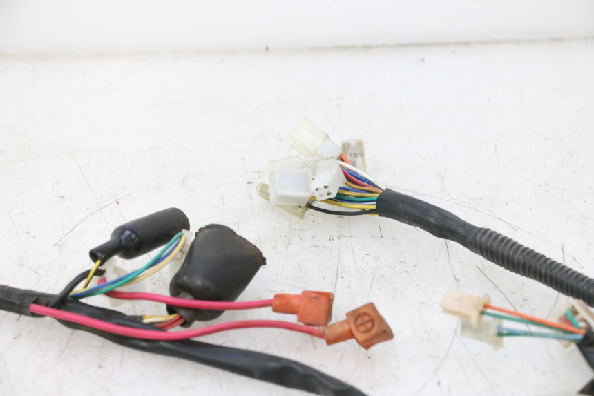 photo de CABLEADO TNT MOTOR ROMA 12' 2T 50 (2007 - 2018) - Detalles de los puntos de fijación