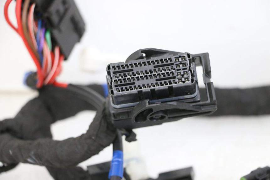 photo de CABLEADO ROYAL ENFIELD CONTINENTAL GT 650 (2019 - 2024) - Zoom sobre los componentes