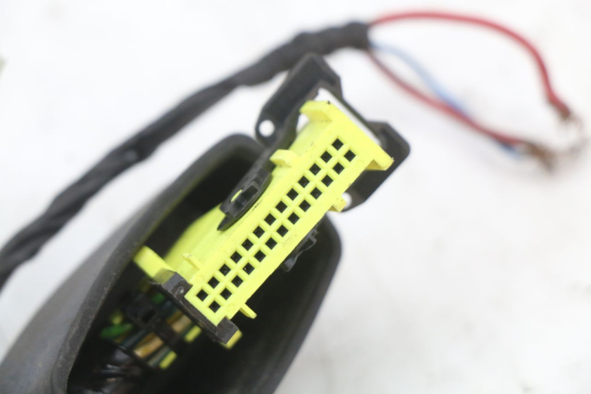 photo de CABLEADO PEUGEOT SATELIS 125 (2010 - 2012) - Zoom sobre los componentes