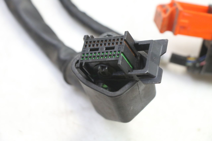 photo de CABLEADO PEUGEOT SATELIS 125 (2013 - 2018) - Otra perspectiva