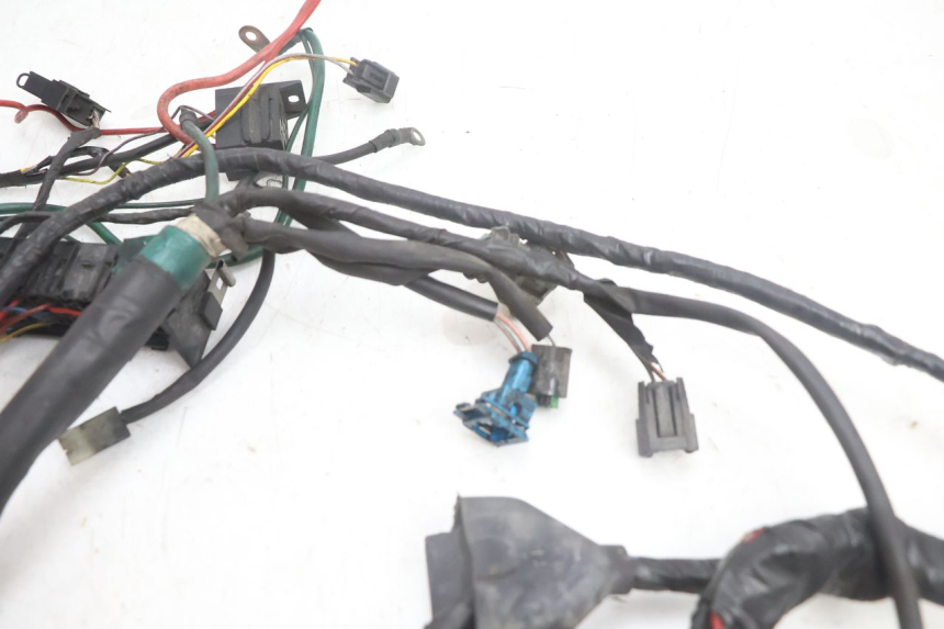 photo de CABLEADO PEUGEOT SATELIS 125 (2006 - 2009) - Detalles de los puntos de fijación