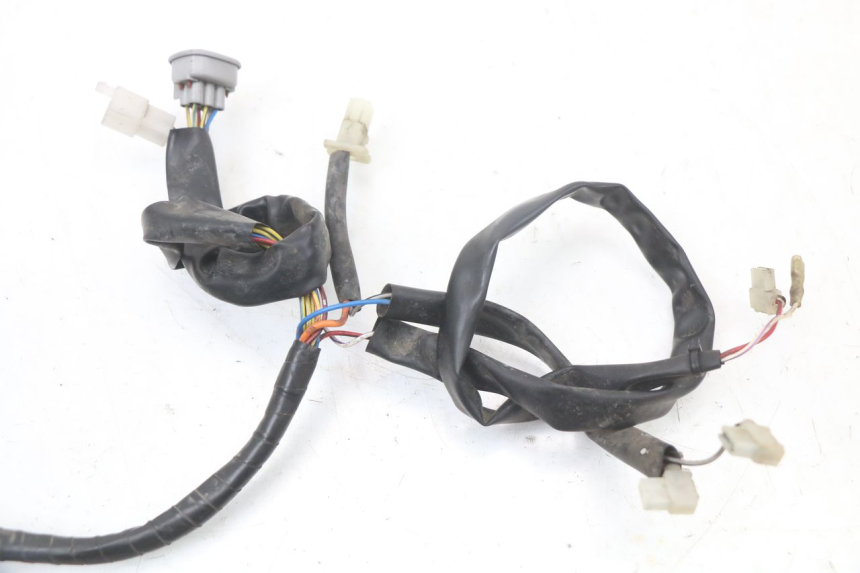 photo de CABLEADO APRILIA SCARABEO GT 125 (1999 - 2007) - Primer plano técnico