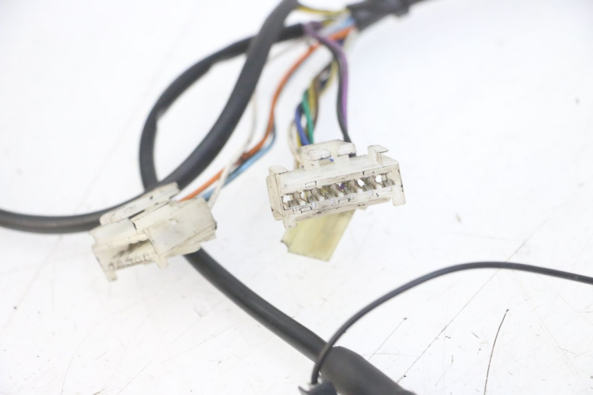 photo de CABLEADO PEUGEOT SPEEDFIGHT 2 LC 50 (2000 - 2009) - Detalles de los puntos de fijación