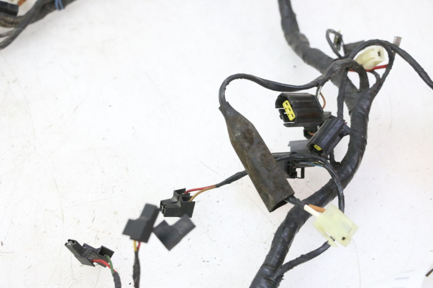 photo de CABLEADO TRIUMPH SPRINT 900 (1995 - 1998) - Detalles de los puntos de fijación