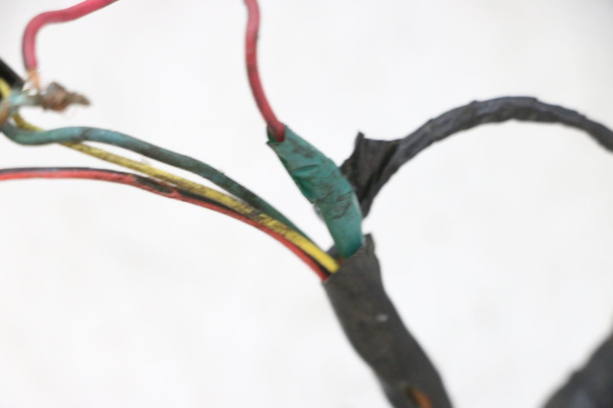 photo de CABLEADO APRILIA SR R 2T LC 50 (2018 - 2021) - Primer plano técnico