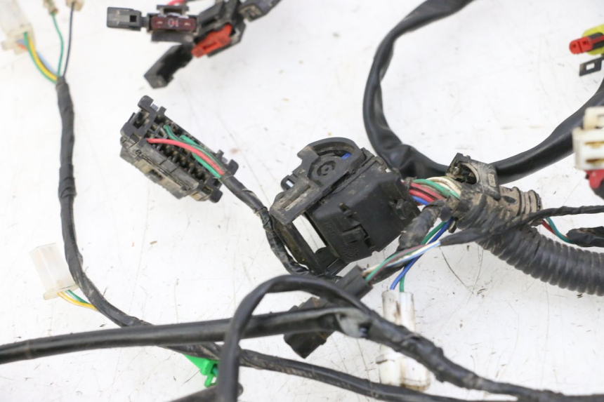 photo de CABLEADO PEUGEOT STREETZONE I NAKED 2T 50 (2018 - 2020) - Detalles de los puntos de fijación