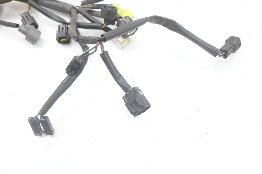 photo de CABLEADO SUZUKI GSR 750 (2011 - 2017) - Características distintivas