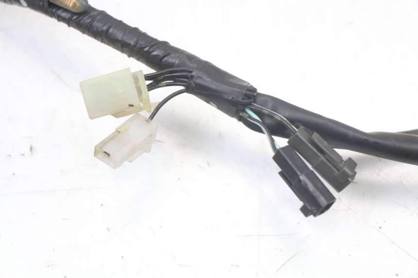 photo de CABLEADO SUZUKI GSR 750 (2011 - 2017) - Zoom estado de uso